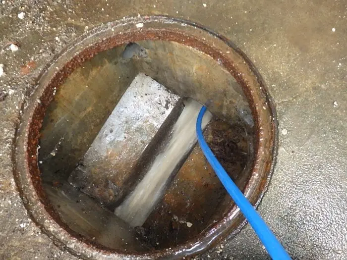 岡山市南区 戸建て 雑排水・汚水管内 高圧洗浄 洗浄後